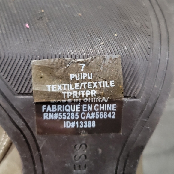 Express Grey Faux Leather Lace Up Heeled Boots Size 7 - Picture 6 of 8